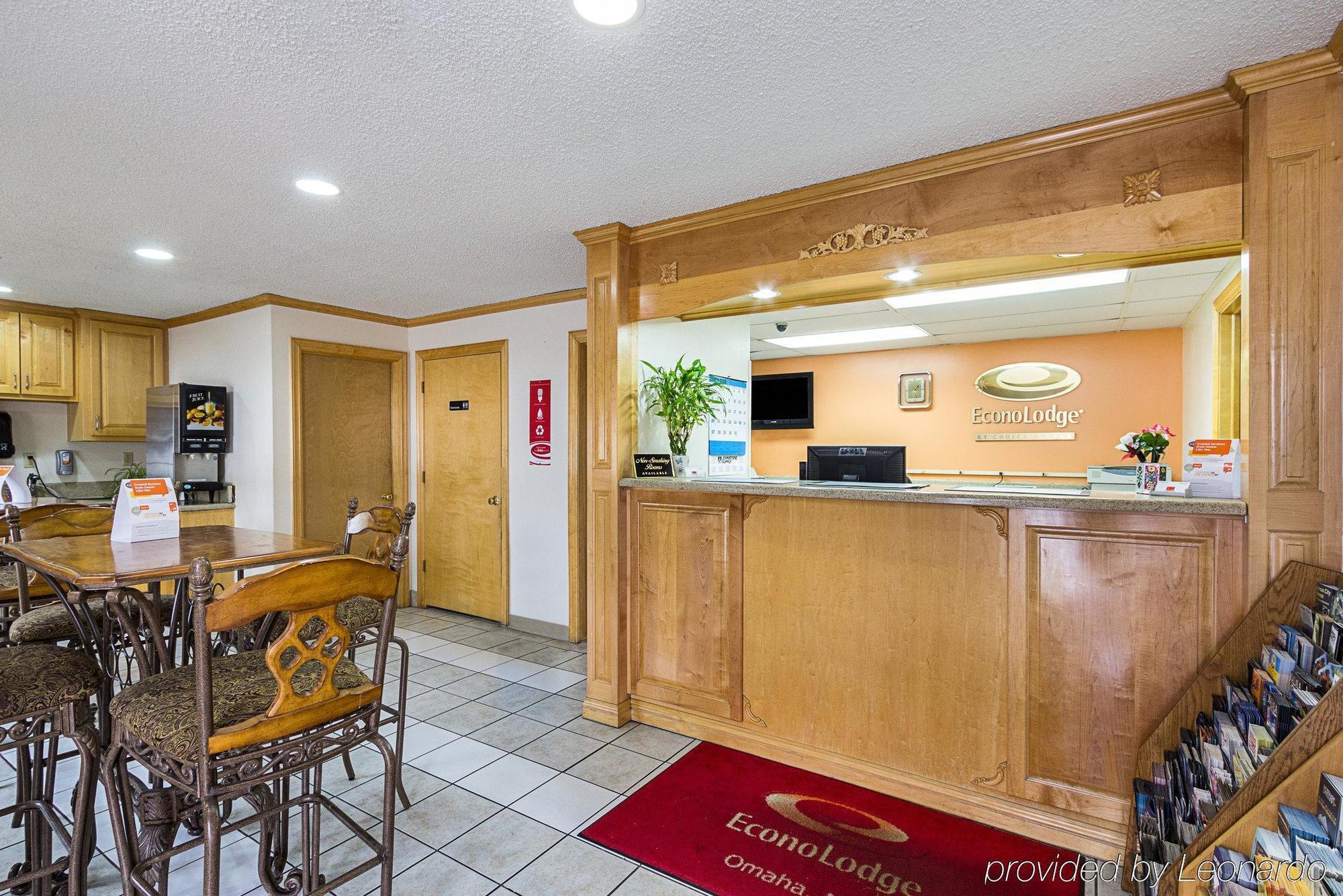 Rodeway Inn West Dodge Омаха Екстериор снимка