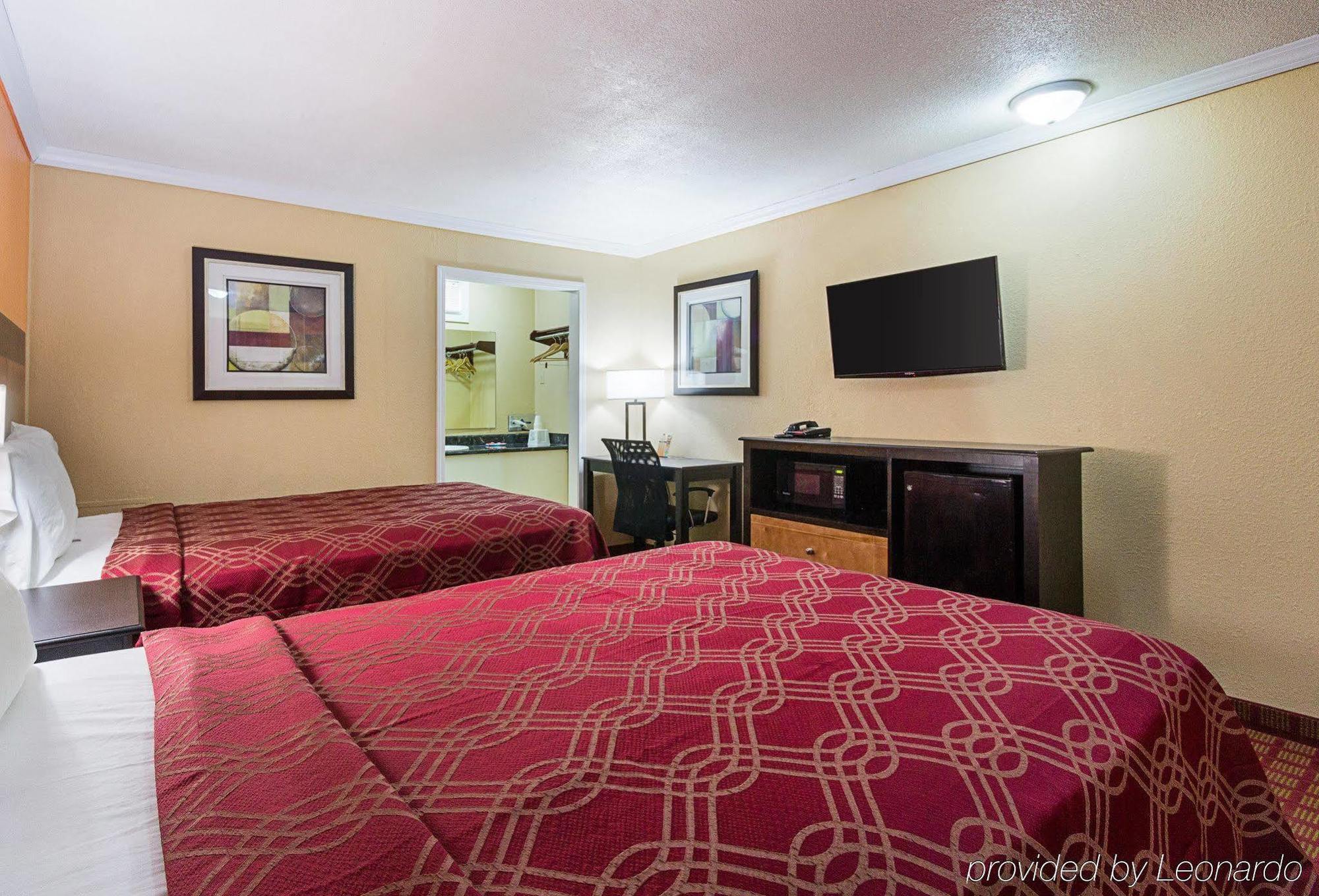 Rodeway Inn West Dodge Омаха Екстериор снимка
